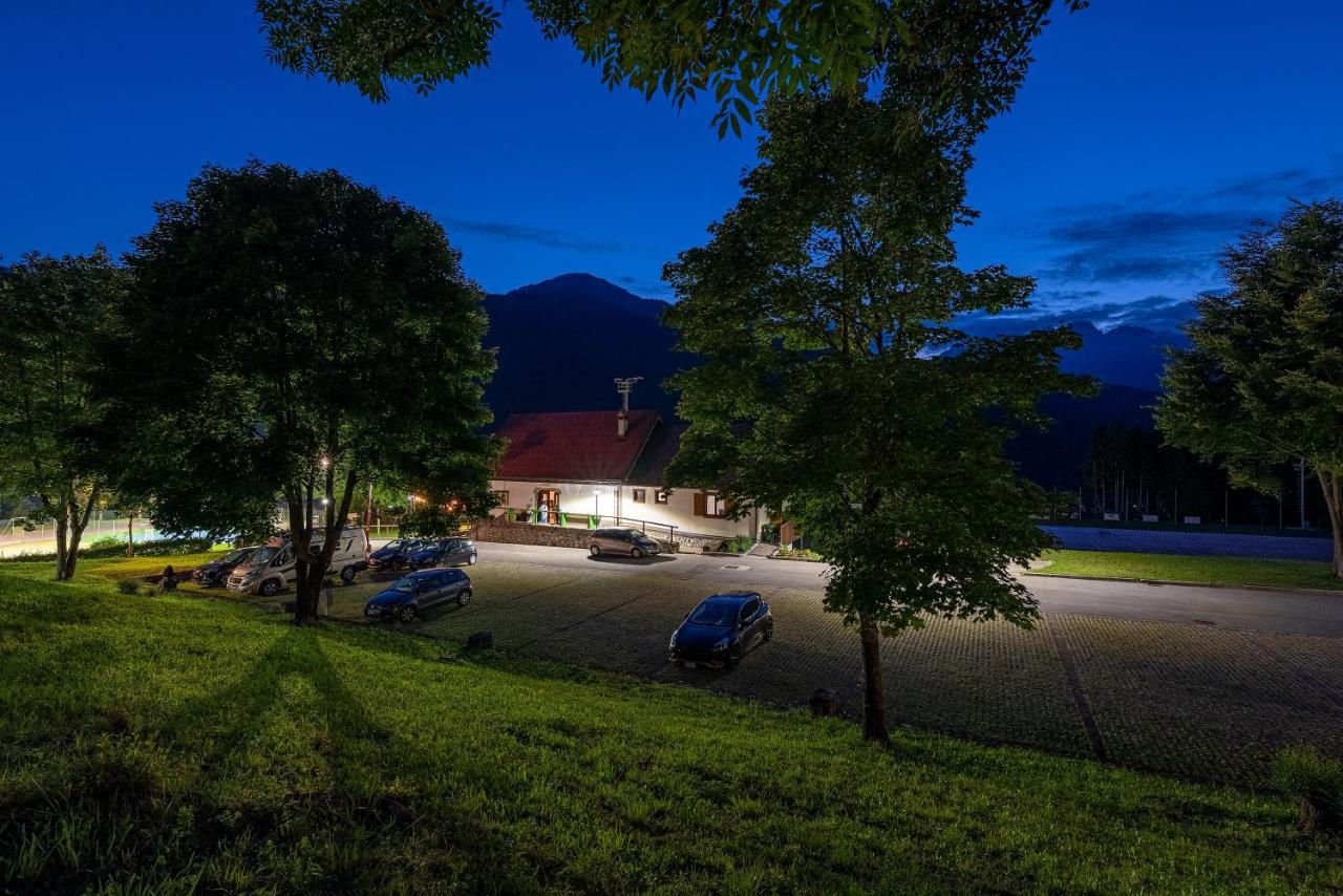 Camping & Caravan Zoncolan Ovaro Exterior photo