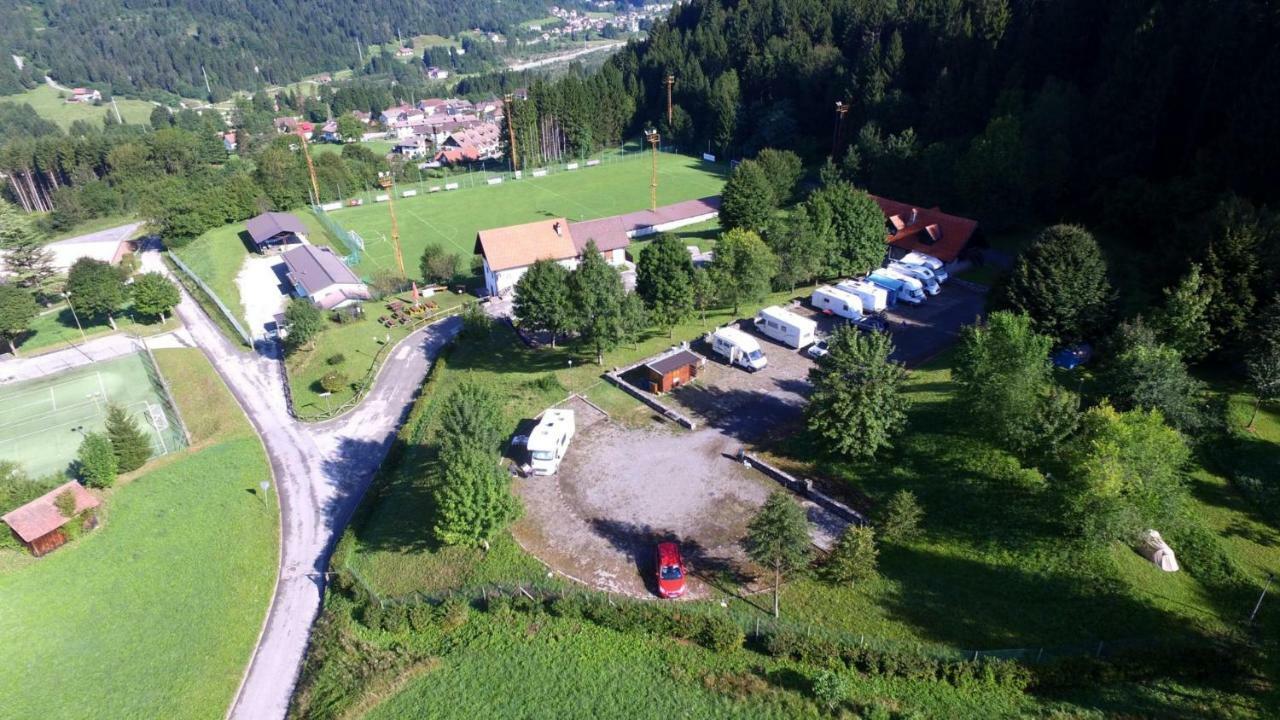 Camping & Caravan Zoncolan Ovaro Exterior photo